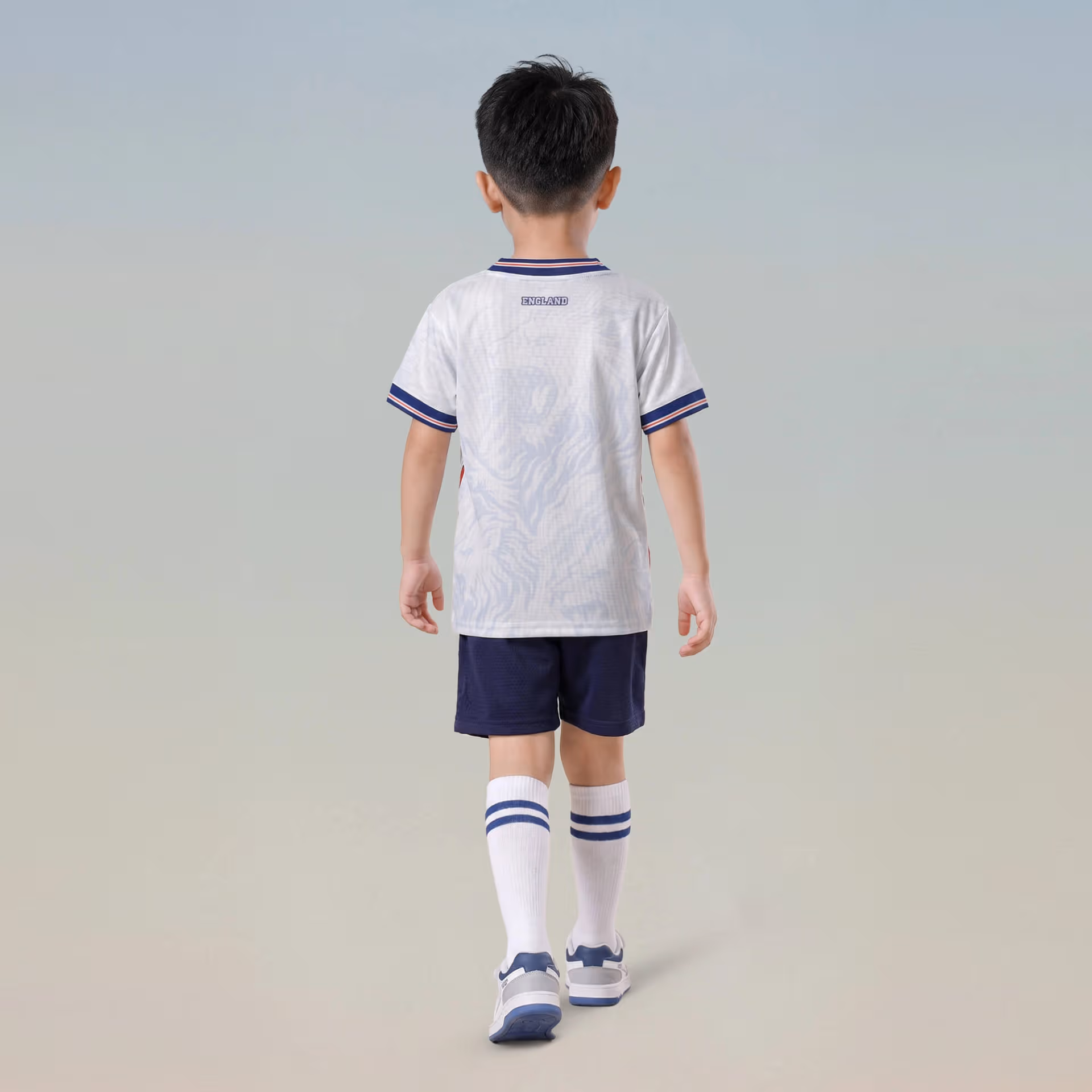 Bulbal Kid WC26 Trắng Xanh 5