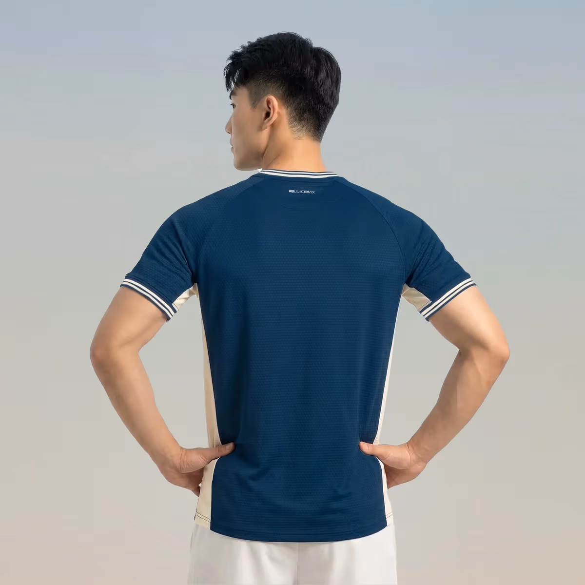 Áo Thể Thao Nam Bulbal Rook Lông Công