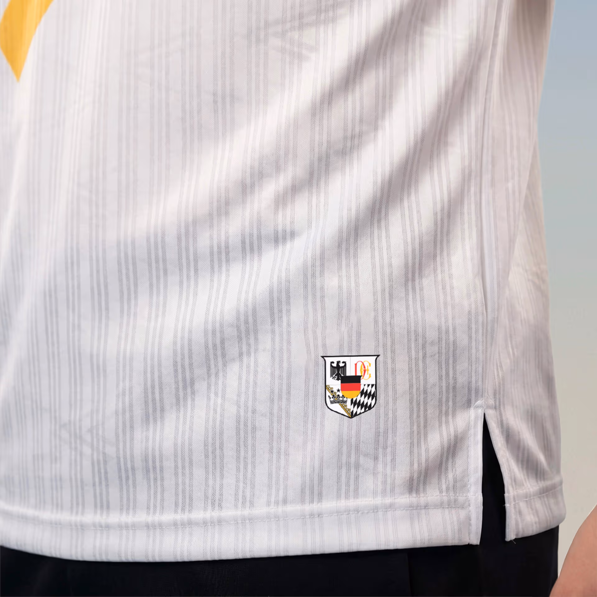 Áo Polo Bulbal Jersey WC26 Trắng Đen 5
