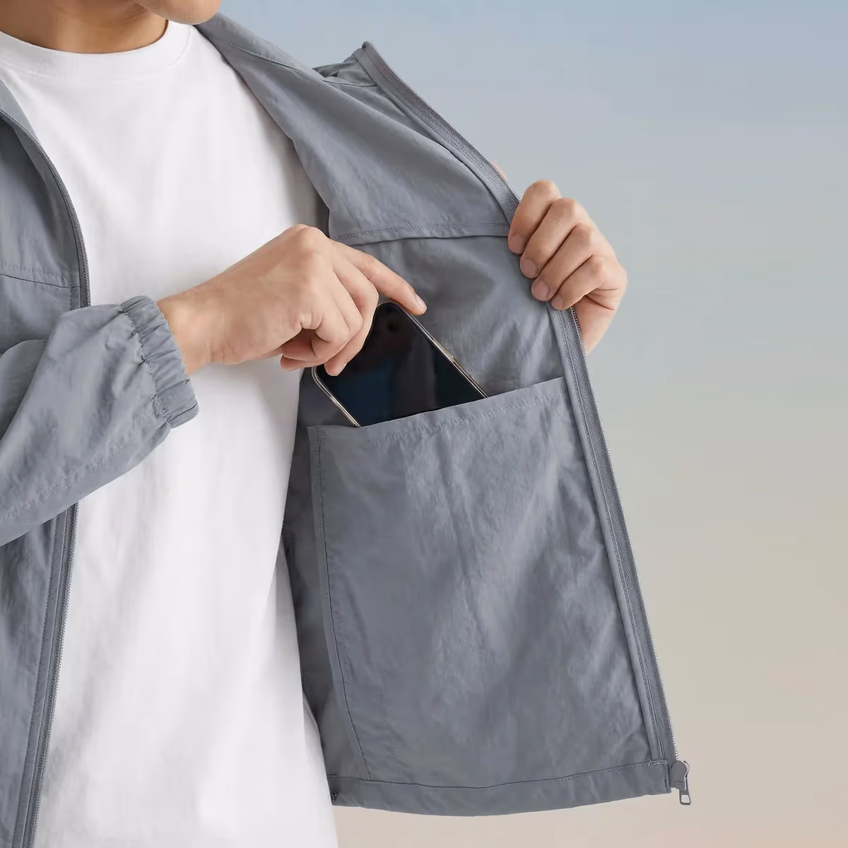 Áo Khoác Gió Thể Thao Bulbal Hypervent Xám Trắng