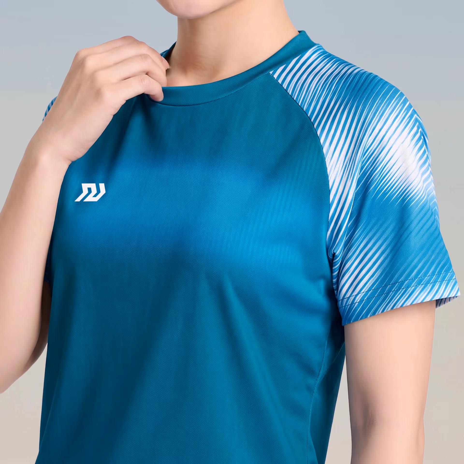 Áo thể thao Nữ Bulbal Lumar 02 Lông Công 2