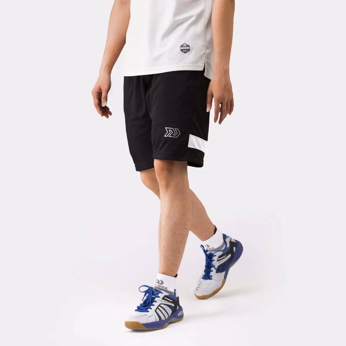 QUẦN SHORT THỂ THAO BULBAL WASO 6 ĐEN TRẮNG