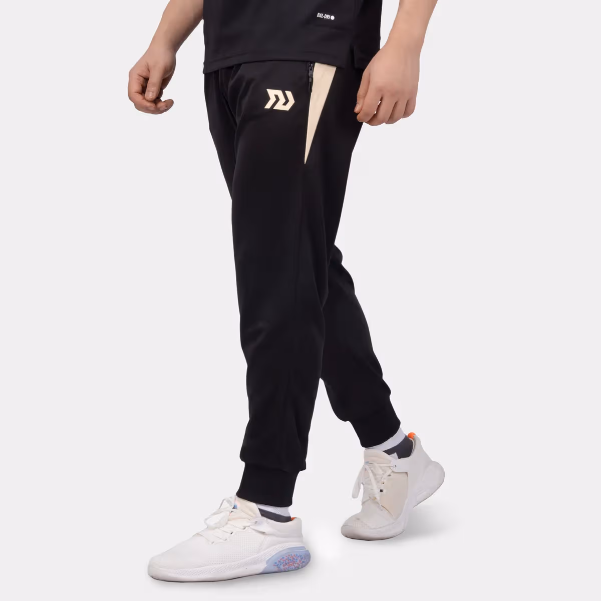 Quần Thể Thao Jogger Bulbal Tango 2 Kem