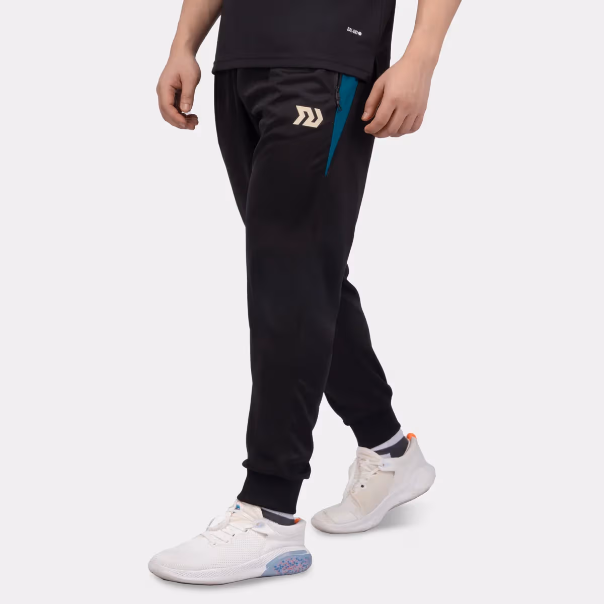 Quần Thể Thao Jogger Bulbal Tango 2 Lông Công